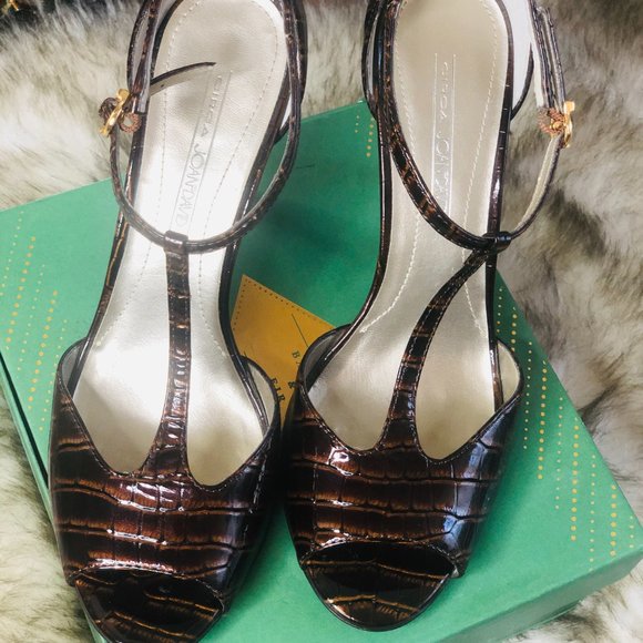 Joan & David Vintage Crocodile Heels size 7.5 EUC! - Picture 7 of 15